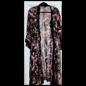Torrid kimono